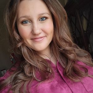 Meet your Posher, Alison